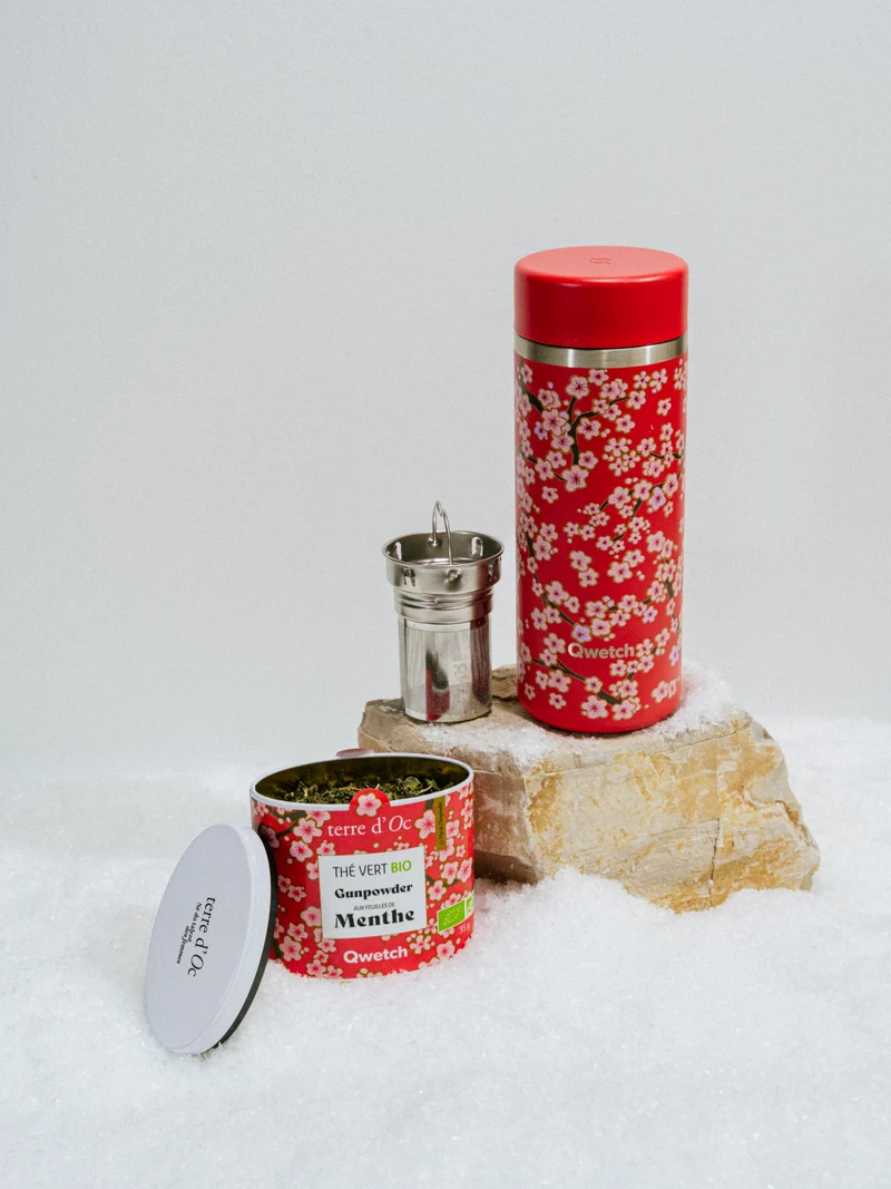 Théière Flowers Rouge & Thé Vert Bio - Coffret Terre d'Oc x Qwetch