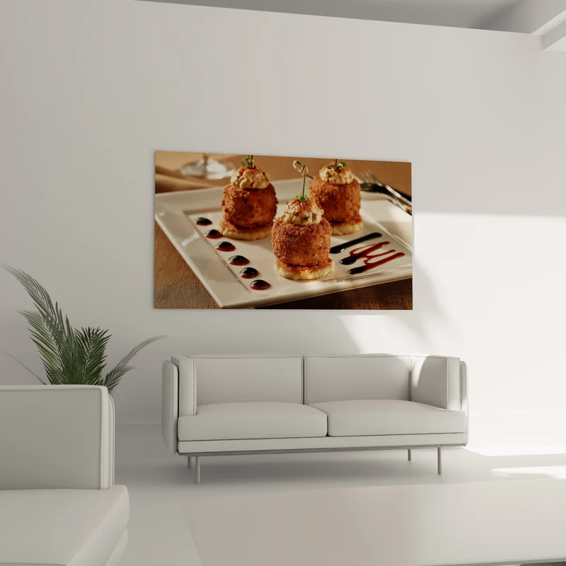 Tableau Croquettes dorées sur assiette blanche laquée - Art de la table - Edition Plat gastronomique