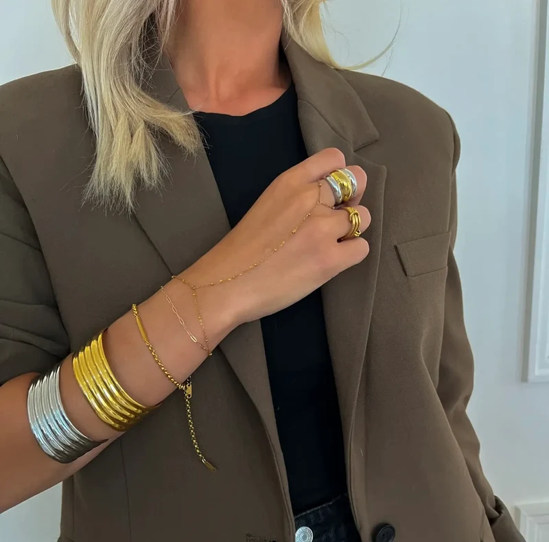 Bella Bangle