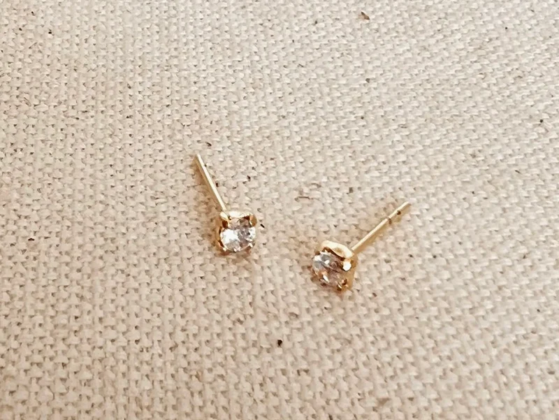 2mm CZ Stud