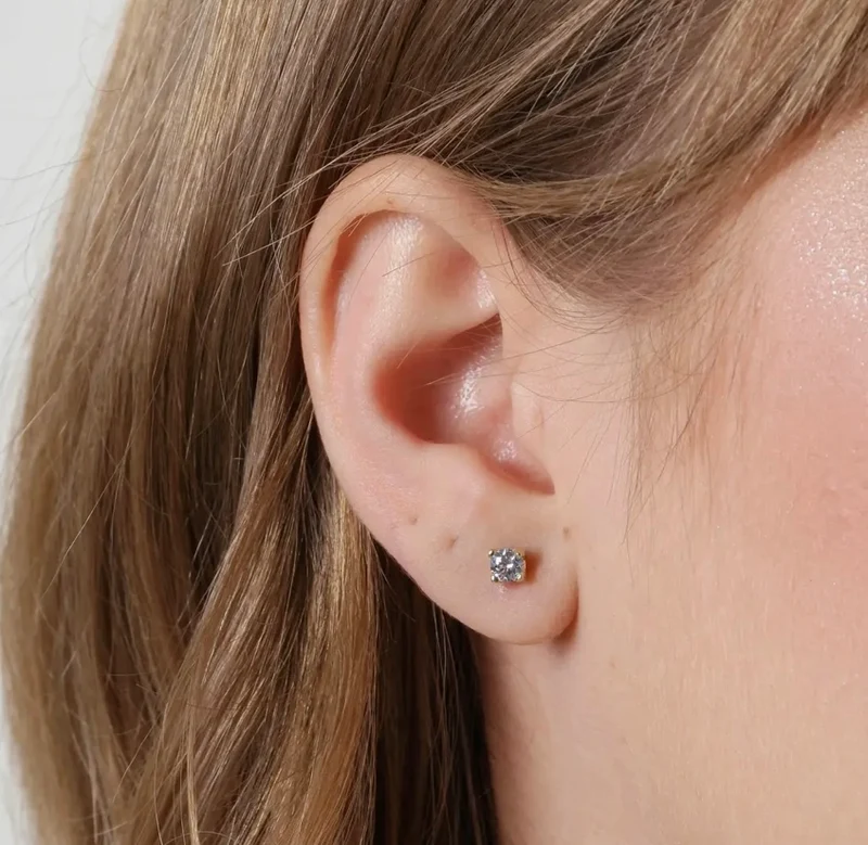 4mm CZ Stud
