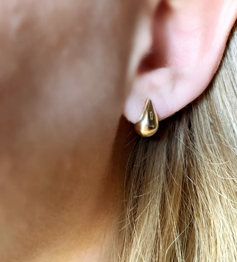 18K Gold Filled Teardrop Stud