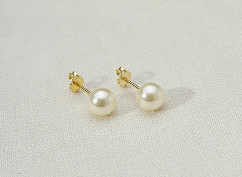 Classic Pearl Stud
