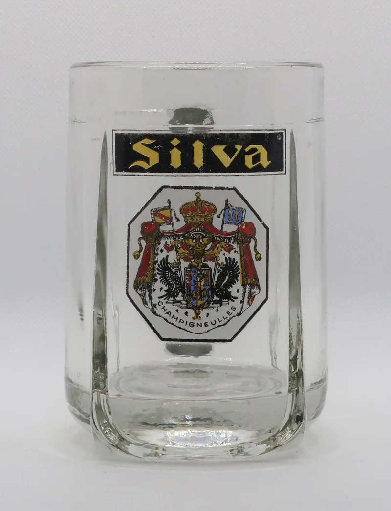 Ancienne chope à bière émaillée Silva de la brasserie Champigneulles