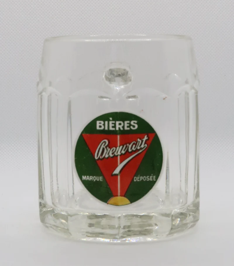 Ancienne chope émaillée bières Breuvart contour blanc